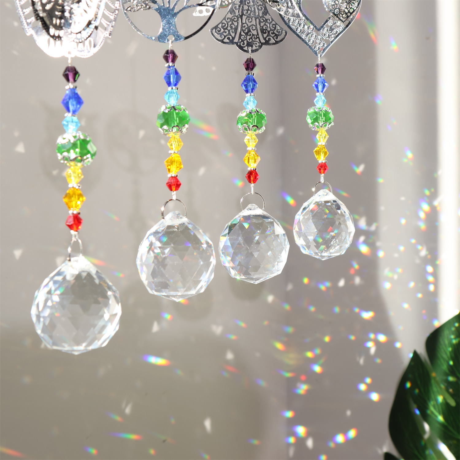Crystal Sun Catcher Metal Piec - огляд і ціна Crystal Ball Decor