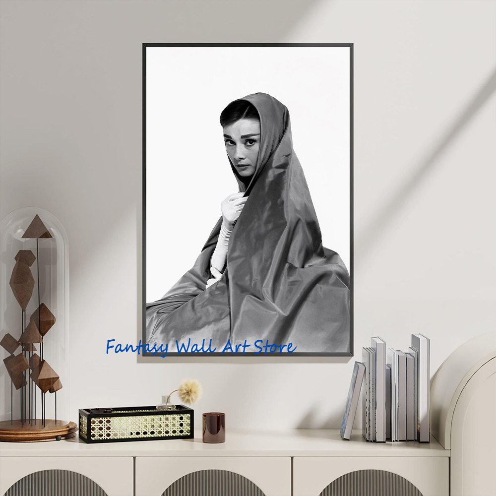Audrey Hepburn Photography Ret - огляд і ціна Luxury Lifestyle Japan